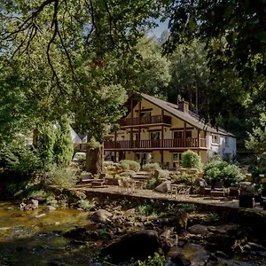  Hotel Logis De Pont Calleck France